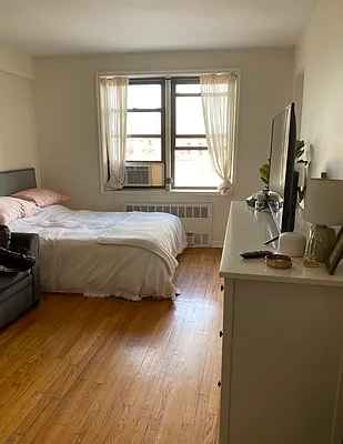 Rented by Geraldine Capasso, LREB | media 19