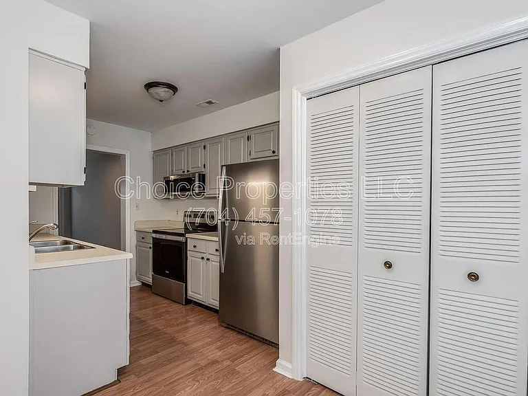 2704 New Hamlin Way — Photo 7