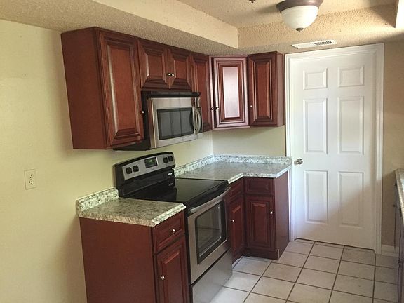 3rd image of 8571 Timberbriar St