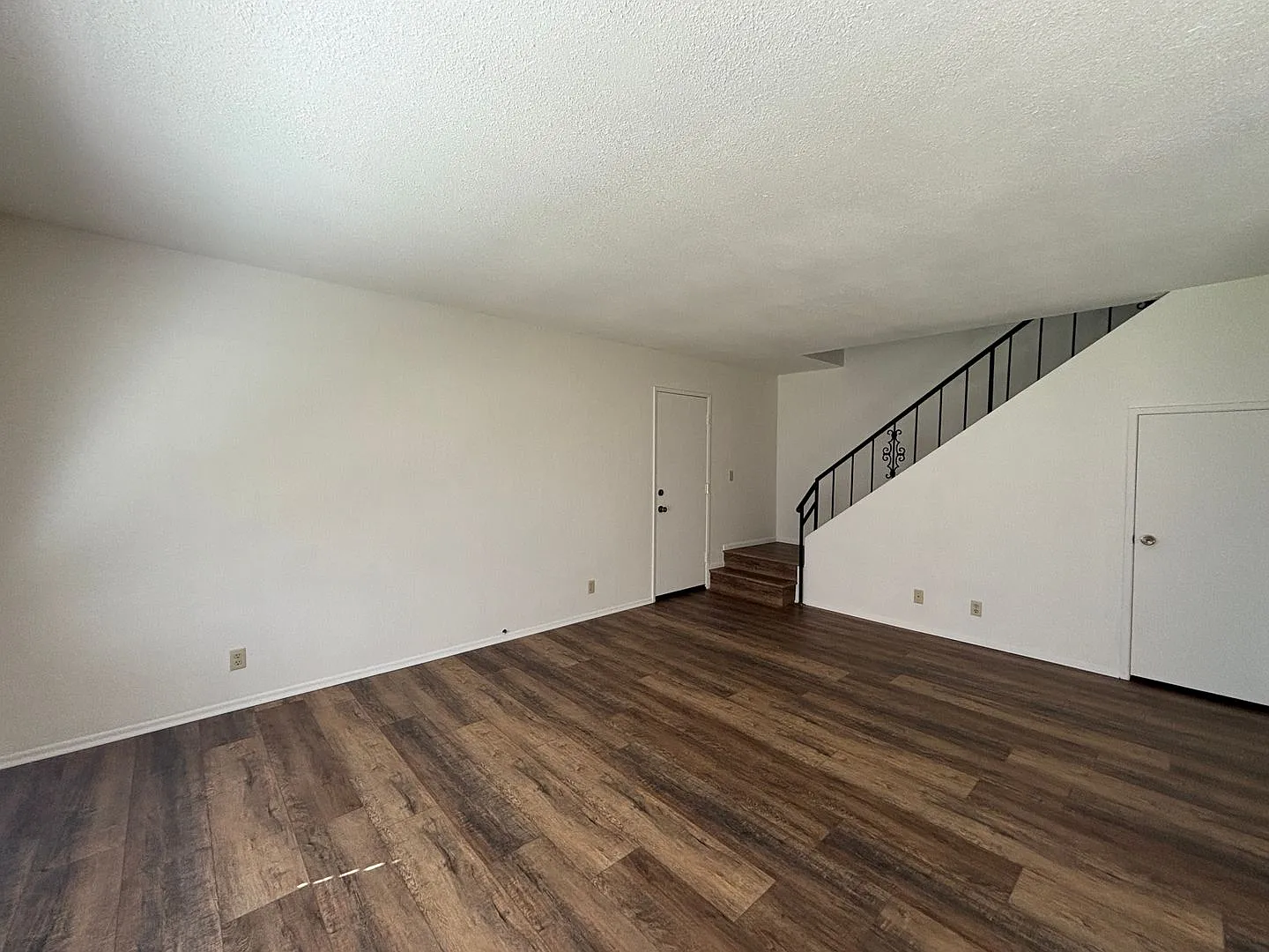 1710 West Avenue J-15 — Photo 3