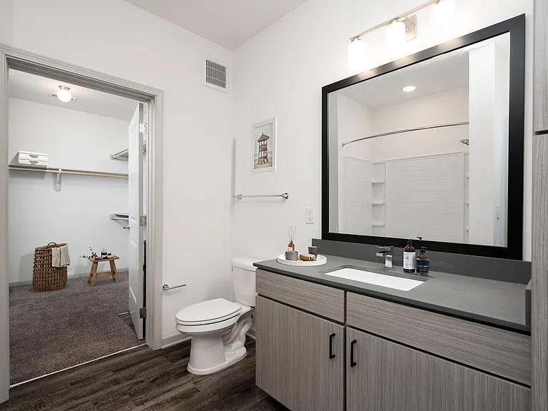 Indira - 1 Bed / 1 Bath - 914 Sq.Ft.