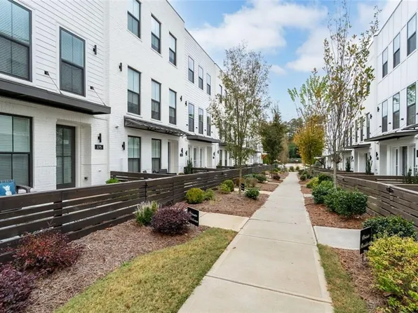 273 Mitchell Ln, Woodstock, GA 30188