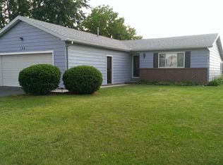156 Chantilly Row W, Northwood, OH 43619