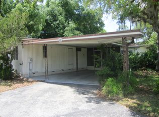 120 Park Ln, Leesburg, FL 34788