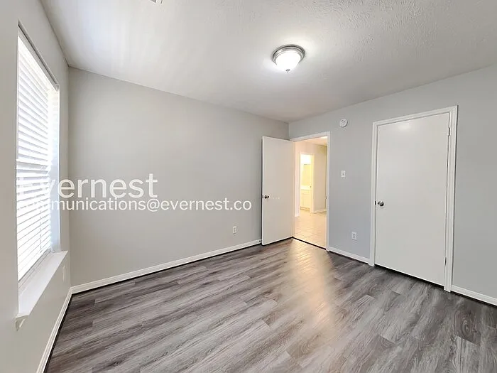 126 Barbetta Ct — Photo 17