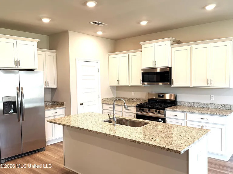 527 Vista Pointe Dr — Photo 15