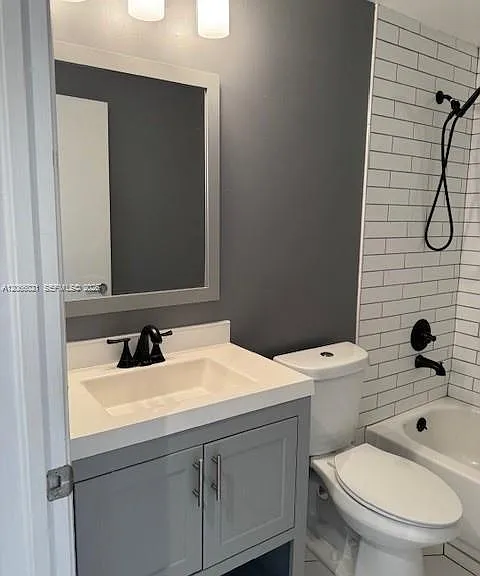 15242 SW 30th Ter #15242 — Photo 15