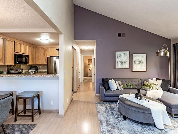 2nd image of 1210 La Terrace Cir