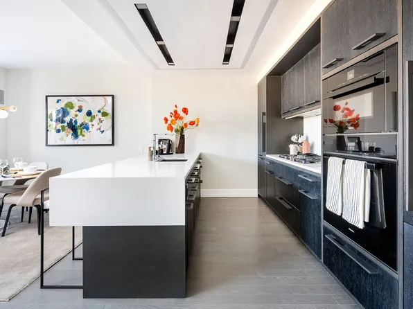 70 Charlton Street image 1 of 15