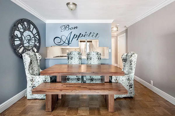 Sold by Compass | media 17