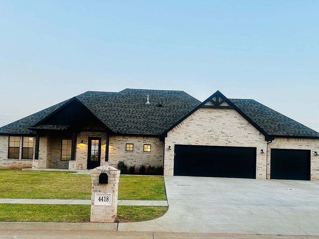 4418 Violet St - Property Image