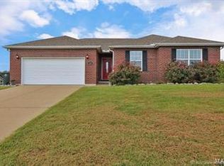 1353 Eastview Ridge Dr, Cape Girardeau, MO 63701