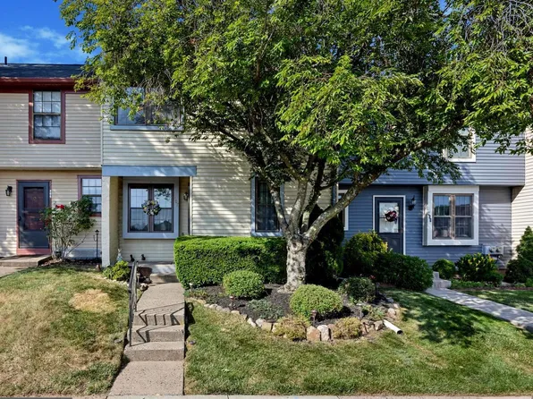 407 Livingston Ct, North Wales, PA 19454