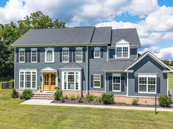 35490 Sunny Ridge Rd, Round Hill, VA 20141