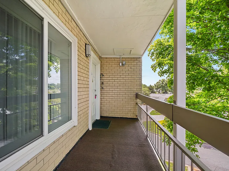 15101 Glade Dr #3G — Photo 1