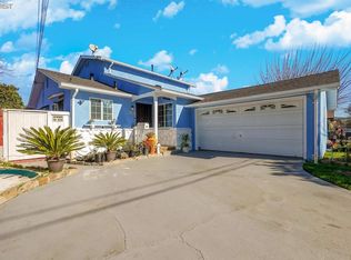 1080 Shelley Ln, Hayward, CA 94544