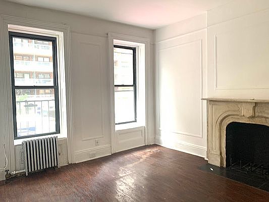 1st image of 1341 2nd Ave APT 2S