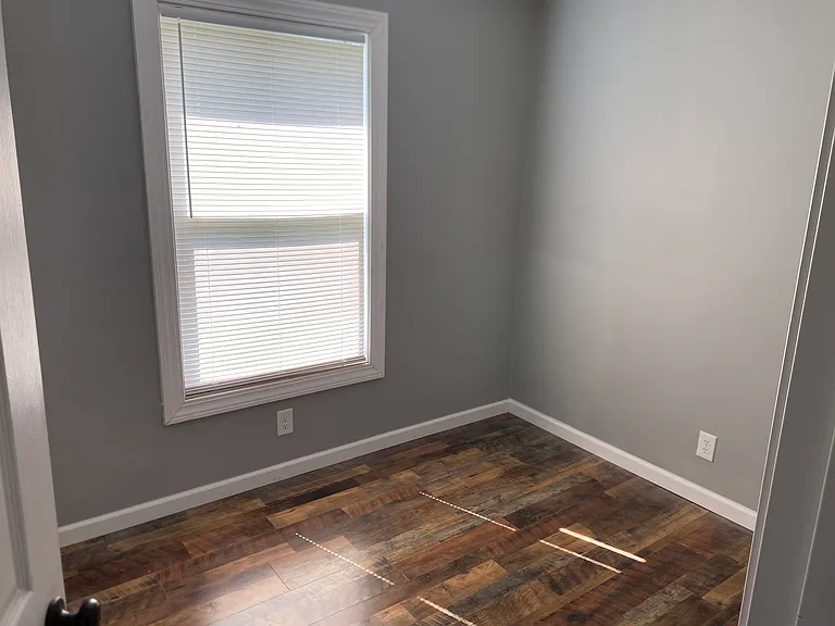 506 N Lp Miller St — Photo 3