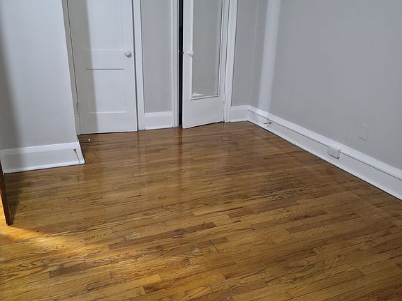 3rd image of 35 Jane St #4