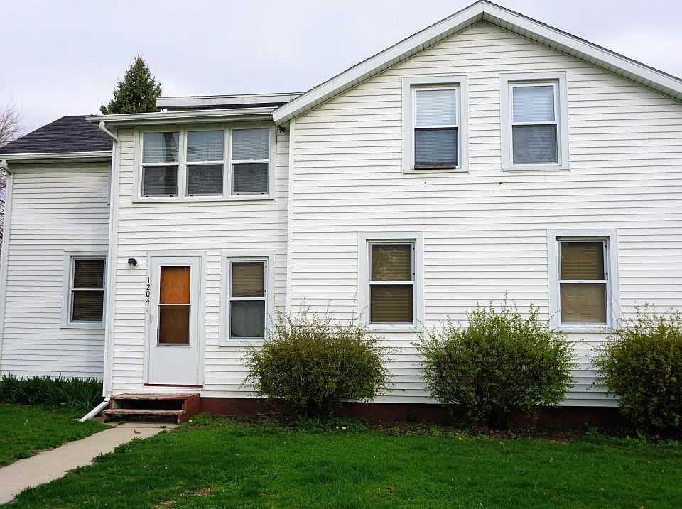 1st image of 1204 River Dr