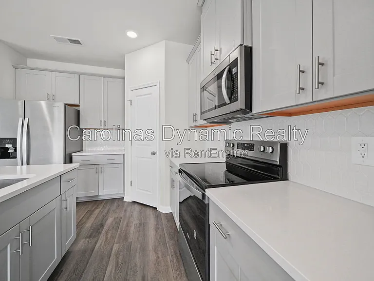 4080 County Down Ave — Photo 10