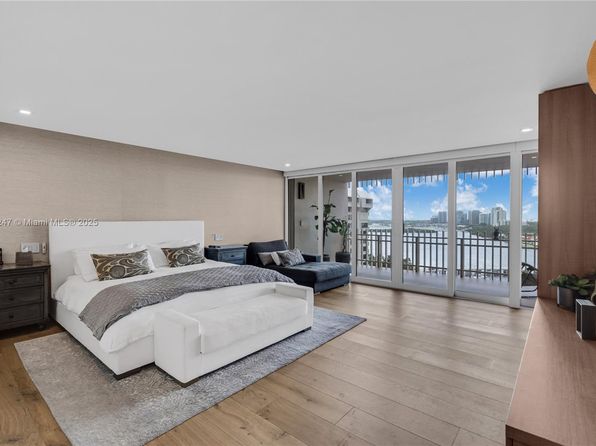 3 Grove Isle Dr #C1710