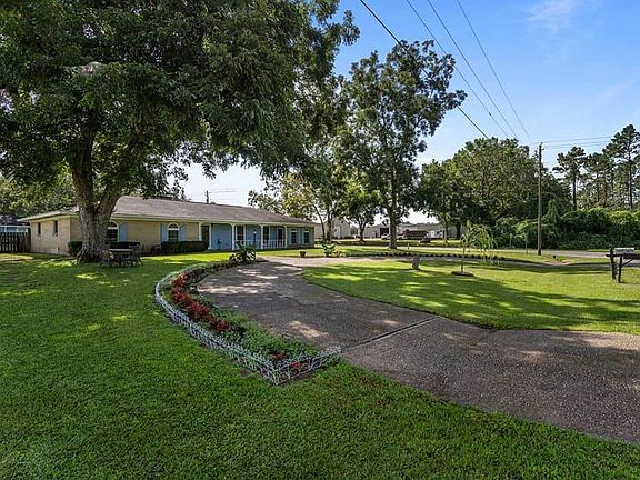 2nd image of 46000 Sunset Dr