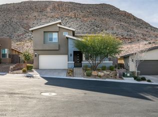 7095 Rising Comet Ct, Spring Valley, NV 89148