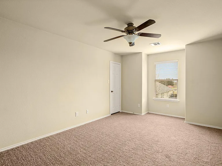 18716 Derby Hill Ln — Photo 26