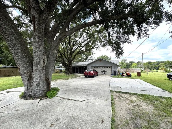 3720 Moores Lake Rd, Dover, FL 33527