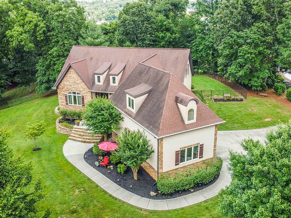 1st image of 133 Lake Crest Dr