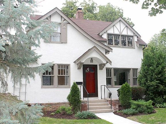Charming 1920s Craftsman