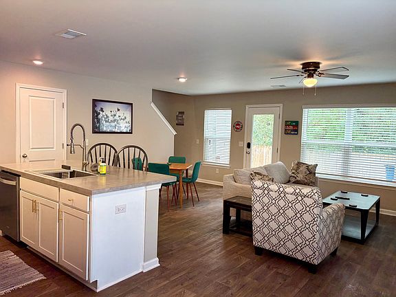 4th image of 194 Spencer Cir #11463728