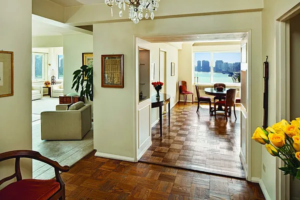 Sold by Stribling | media 44