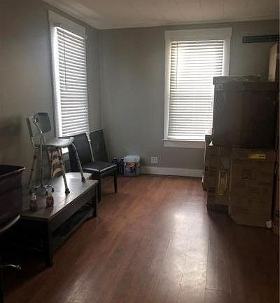 3rd image of 717 Park Ave