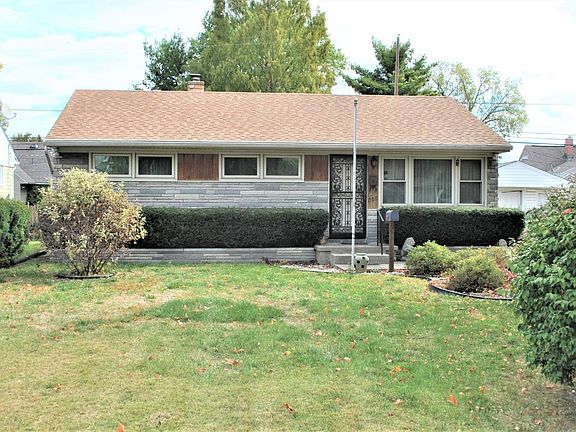 2nd image of 666 Pierce Ave