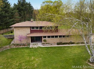 25 Ironside Dr, Hastings, MI 49058