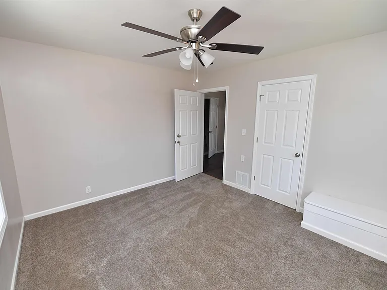 1027 N University St — Photo 51