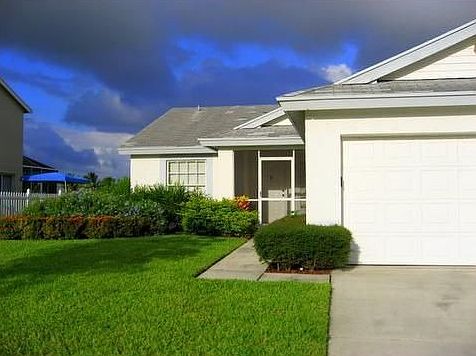2nd image of 9620 Arbor Meadow Dr