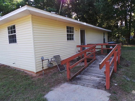 3rd image of 3426 Luke St #1/2
