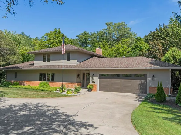 7130 Blue Creek Dr, Fort Wayne, IN 46804