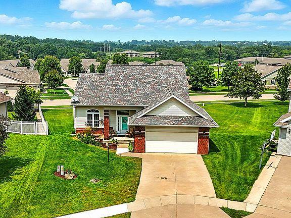 2nd image of 3303 Mackinac Ct
