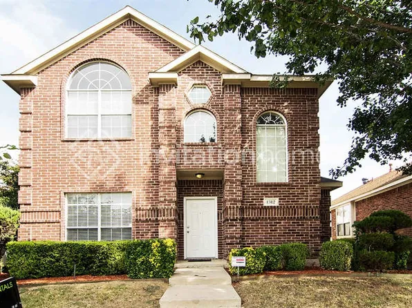 1312 W Branch Hollow Dr, Carrollton, TX 75007