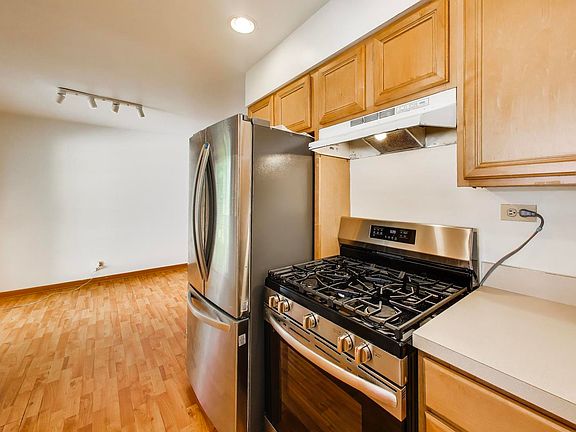 4th image of 249 Sunrise Ave