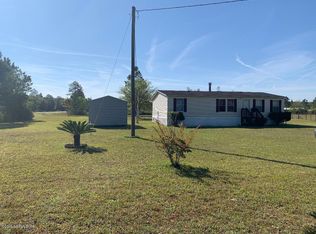 17 Oak Ridge Dr, Saint George, GA 31562