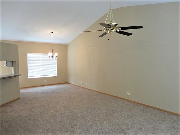 3rd image of 1025 Annandale Dr