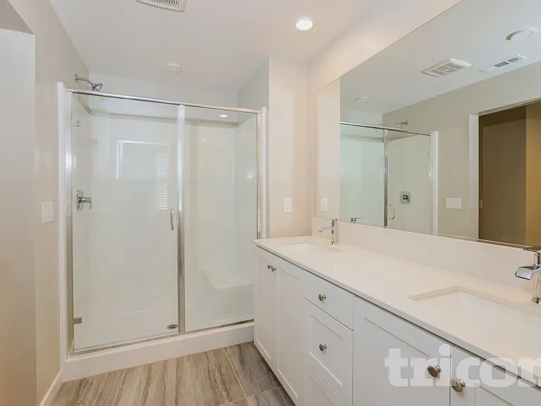 31578 Dwight Dr — Photo 8