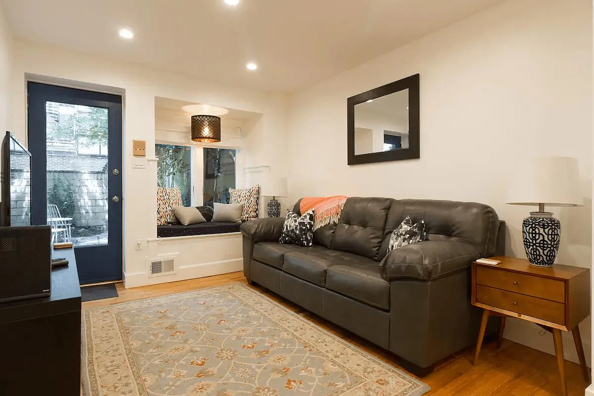 1 bed, 550 sqft, $1,895 — Photo 2