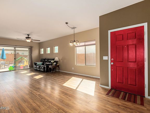 3rd image of 26189 W Runion Dr