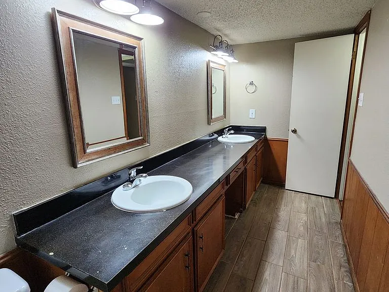 7604 Bridges Ave #B — Photo 18